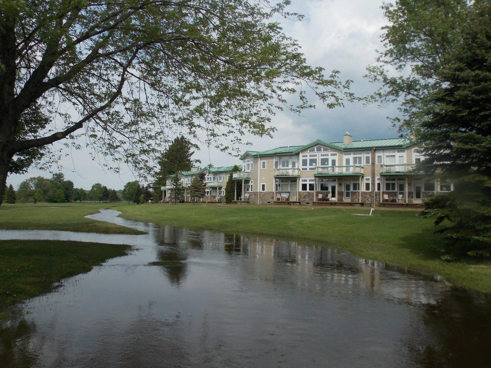 Fairway Suites At The Peak French Creek Exterior foto